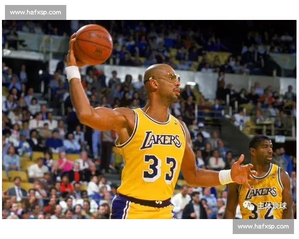 NBA季后赛MVP榜:谁将捧起拉里·伯德杯?_20260521201012 NBA季后赛MVP榜:谁将捧起拉里·伯德杯?_20260521201012